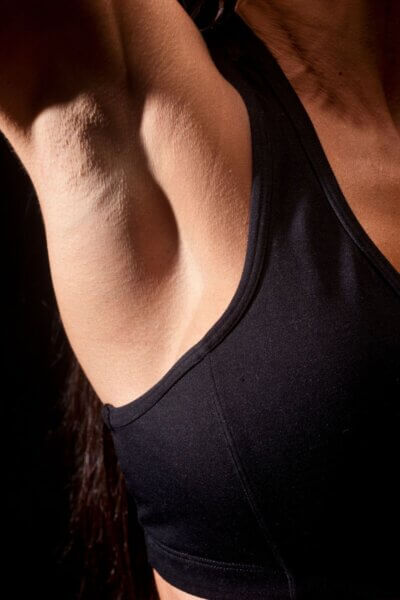 womens armpit